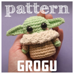 Grogu (Baby Yoda) – Mandalorian & Star Wars Crochet Pattern (PDF) – English – Español