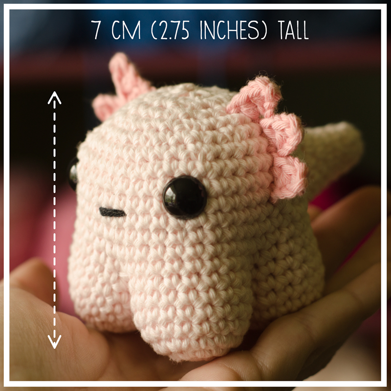 CANDY AXOLOTL – mini axolotl crochet handmade amigurumi rattle optional – - Image 2
